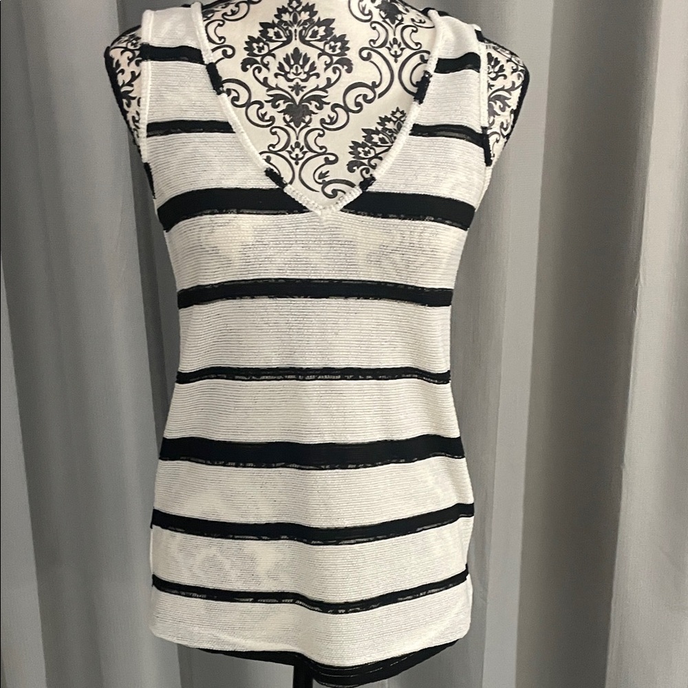SHEIN Black and White Striped V-Neck Tank Top